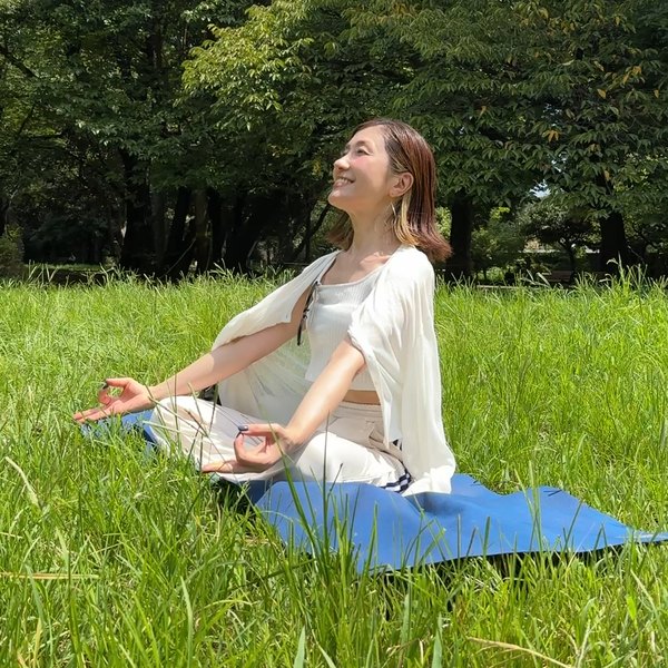 yoco 自然の中でヨガ